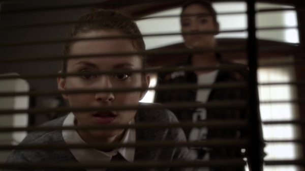 Pretty_Little_Liars_S05E14_Mini_720p_WEB-DL_Dual_RMZ-Dinho_1508.jpg