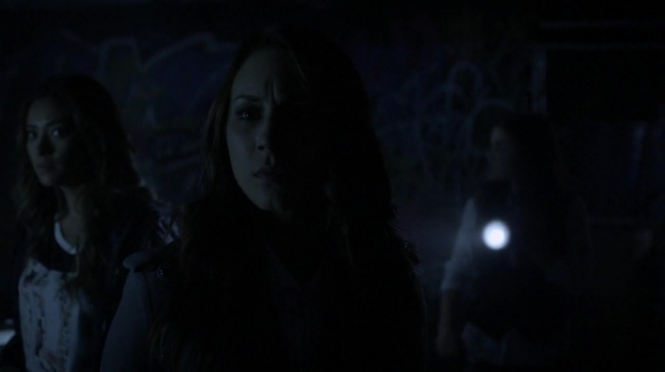 Pretty_Little_Liars_S05E17_Mini_720p_WEB-DL_Dual_RMZ-Dinho_1207.jpg