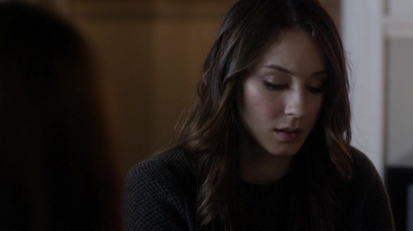 Pretty_Little_Liars_S05E22_Mini_720p_WEB-DL_Dual_RMZ-Dinho_0318.jpg