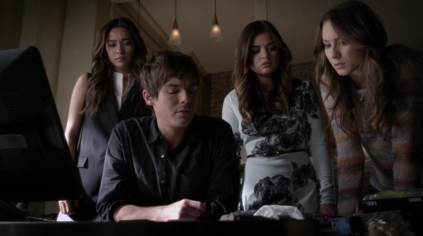 Pretty_Little_Liars_S05E23_Mini_720p_WEB-DL_Dual_RMZ-Dinho_1189.jpg