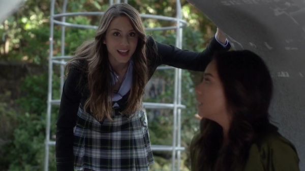 Pretty_Little_Liars_S05E24_Mini_720p_WEB-DL_Dual_RMZ-Dinho_0878.jpg