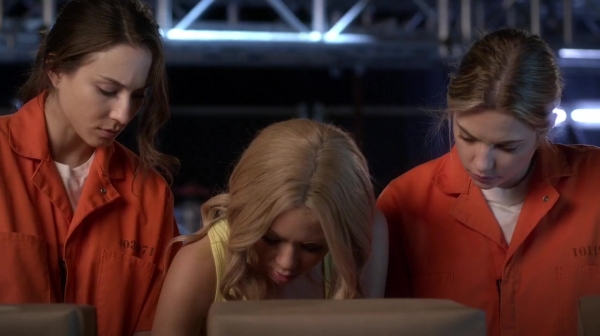 Pretty_Little_Liars_S05E25_Mini_720p_WEB-DL_Dual_RMZ-Dinho_1483.jpg
