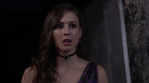 Pretty_Little_Liars_S06E01_720p_HDTV_X264-DIMENSION_0127.jpg