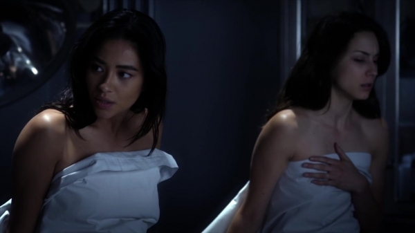 Pretty_Little_Liars_S06E01_720p_HDTV_X264-DIMENSION_0481.jpg