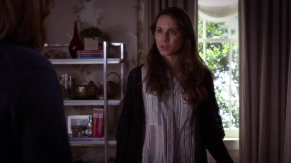 Pretty_Little_Liars_S06E02_720p_HDTV_X264-DIMENSION_0612.jpg