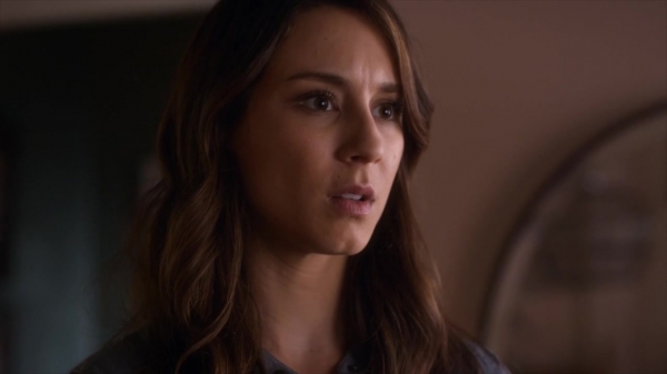 Pretty_Little_Liars_S06E03_720p_HDTV_X264-DIMENSION_0404.jpg