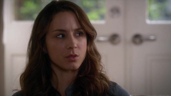Pretty_Little_Liars_S06E03_720p_HDTV_X264-DIMENSION_1033.jpg