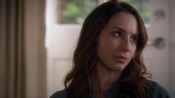 Pretty_Little_Liars_S06E03_720p_HDTV_X264-DIMENSION_1042.jpg