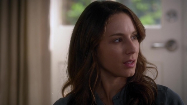 Pretty_Little_Liars_S06E03_720p_HDTV_X264-DIMENSION_1049.jpg