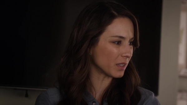 Pretty_Little_Liars_S06E03_720p_HDTV_X264-DIMENSION_1518.jpg