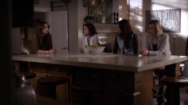 Pretty_Little_Liars_S06E04_720p_HDTV_X264-DIMENSION_0663.jpg