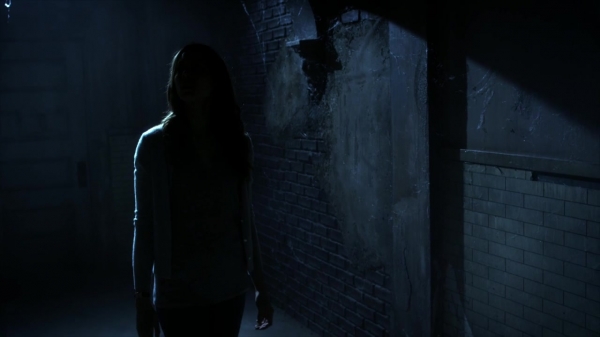Pretty_Little_Liars_S06E05_720p_HDTV_X264-DIMENSION_0070.jpg