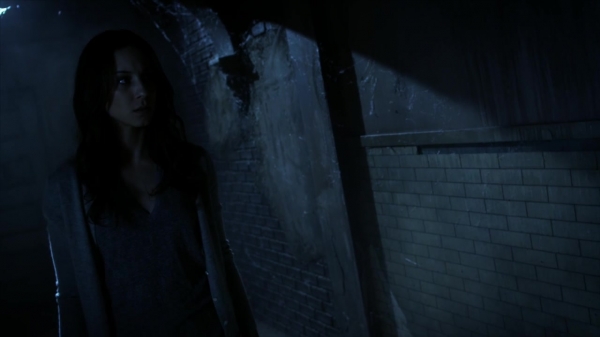 Pretty_Little_Liars_S06E05_720p_HDTV_X264-DIMENSION_0074.jpg