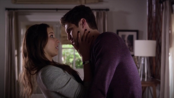 Pretty_Little_Liars_S06E07_720p_HDTV_X264-DIMENSION_0421.jpg