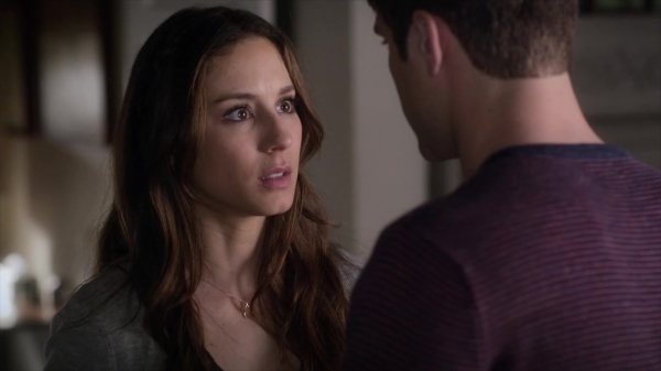 Pretty_Little_Liars_S06E07_720p_HDTV_X264-DIMENSION_0433.jpg