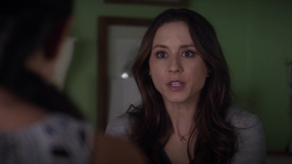 Pretty_Little_Liars_S06E07_720p_HDTV_X264-DIMENSION_0484.jpg