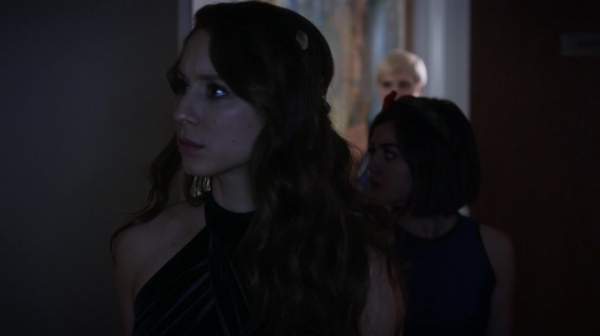 Pretty_Little_Liars_S06E10_Game_Over_Charles_720p_WEB-DL_DD5_1_H_264-PLLs_0430.jpg