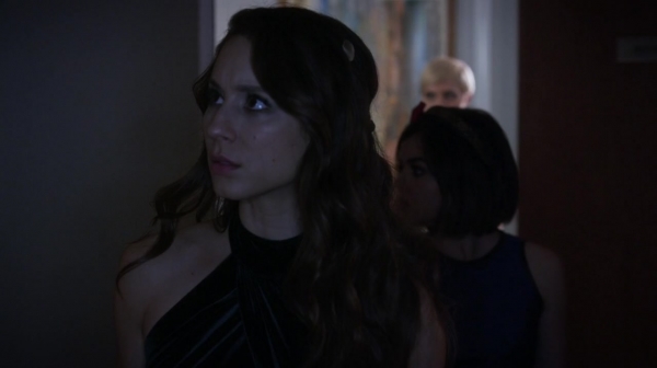 Pretty_Little_Liars_S06E10_Game_Over_Charles_720p_WEB-DL_DD5_1_H_264-PLLs_0431.jpg