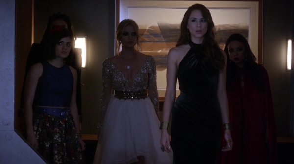 Pretty_Little_Liars_S06E10_Game_Over_Charles_720p_WEB-DL_DD5_1_H_264-PLLs_0439.jpg