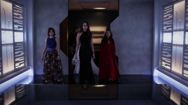 Pretty_Little_Liars_S06E10_Game_Over_Charles_720p_WEB-DL_DD5_1_H_264-PLLs_0444.jpg
