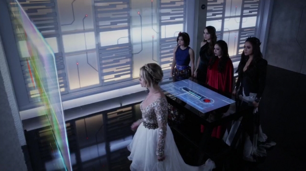 Pretty_Little_Liars_S06E10_Game_Over_Charles_720p_WEB-DL_DD5_1_H_264-PLLs_0502.jpg
