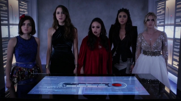 Pretty_Little_Liars_S06E10_Game_Over_Charles_720p_WEB-DL_DD5_1_H_264-PLLs_0519.jpg