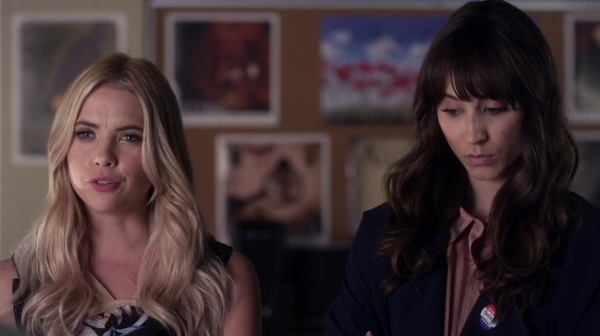 Pretty_Little_Liars_S06E11_Of_Late_I_Think_of_Rosewood_720p_WEB-DL_DD5_1_H_264-NTb_1075.jpg