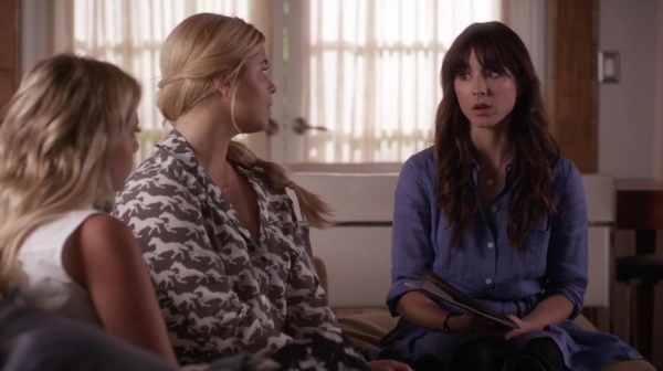 Pretty_Little_Liars_S06E12_Charlotte_s_Web_720p_WEB-DL_DD5_1_H_264-NTb_0736.jpg