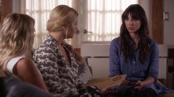 Pretty_Little_Liars_S06E12_Charlotte_s_Web_720p_WEB-DL_DD5_1_H_264-NTb_0757.jpg