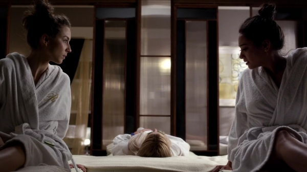Pretty_Little_Liars_S06E13_The_Gloves_Are_On_720p_WEB-DL_DD5_1_H_264-NTb_0105.jpg