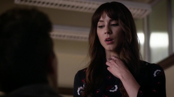 Pretty_Little_Liars_S06E13_The_Gloves_Are_On_720p_WEB-DL_DD5_1_H_264-NTb_1292.jpg