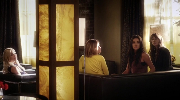 Pretty_Little_Liars_S06E14_New_Guys_New_Lies_REPACK_720p_WEB-DL_DD5_1_H_264-NTb_0282.jpg