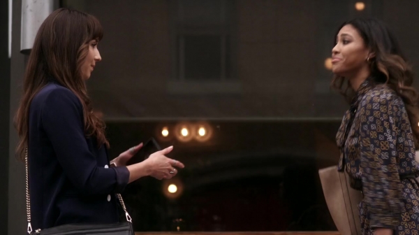 Pretty_Little_Liars_S06E15_Do_Not_Disturb_720p_WEB-DL_DD5_1_H_264-NTb_0982.jpg