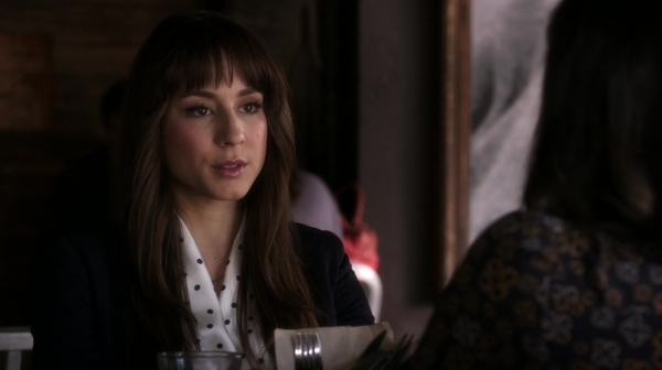 Pretty_Little_Liars_S06E15_Do_Not_Disturb_720p_WEB-DL_DD5_1_H_264-NTb_1120.jpg