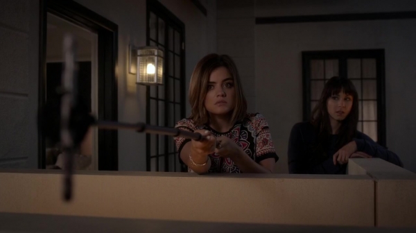 Pretty_Little_Liars_S06E15_Do_Not_Disturb_720p_WEB-DL_DD5_1_H_264-NTb_1856.jpg