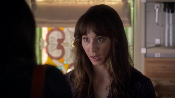 Pretty_Little_Liars_S06E17_We_ve_All_Got_Baggage_720p_WEB-DL_DD5_1_H_264-NTb_0300.jpg