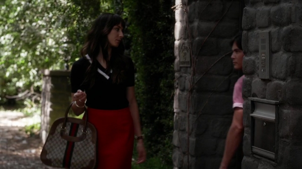 Pretty_Little_Liars_S06E17_We_ve_All_Got_Baggage_720p_WEB-DL_DD5_1_H_264-NTb_0799.jpg