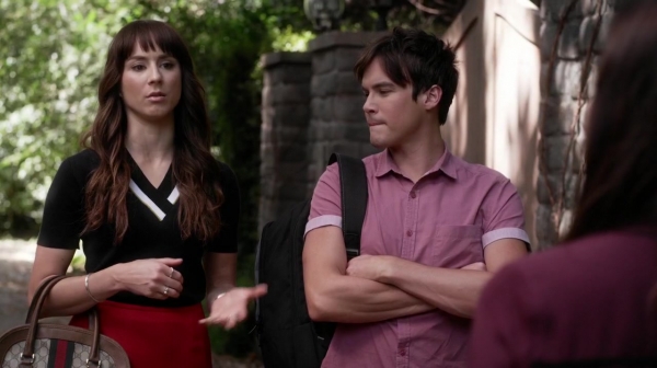 Pretty_Little_Liars_S06E17_We_ve_All_Got_Baggage_720p_WEB-DL_DD5_1_H_264-NTb_0840.jpg