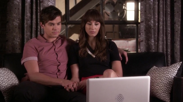 Pretty_Little_Liars_S06E17_We_ve_All_Got_Baggage_720p_WEB-DL_DD5_1_H_264-NTb_1273.jpg