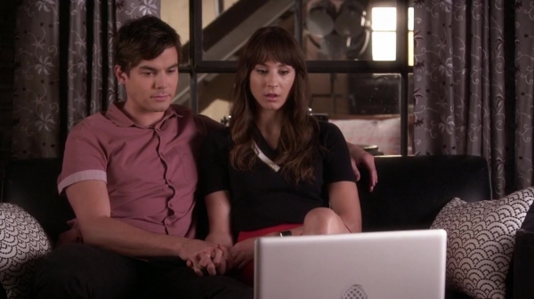 Pretty_Little_Liars_S06E17_We_ve_All_Got_Baggage_720p_WEB-DL_DD5_1_H_264-NTb_1274.jpg