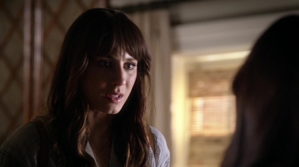 Pretty_Little_Liars_S06E17_We_ve_All_Got_Baggage_720p_WEB-DL_DD5_1_H_264-NTb_1829.jpg