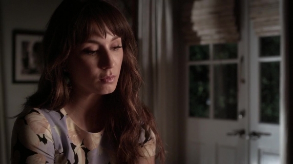 Pretty_Little_Liars_S06E18_Burn_This_720p_WEB-DL_DD5_1_H_264-NTb_2445.jpg