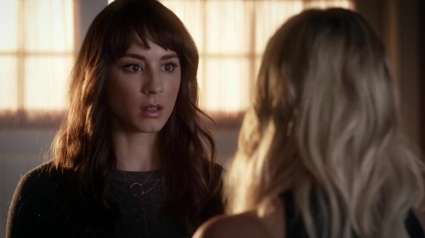 Pretty_Little_Liars_S06E19_Did_You_Miss_Me_720p_WEB-DL_DD5_1_H_264-NTb_1389.jpg