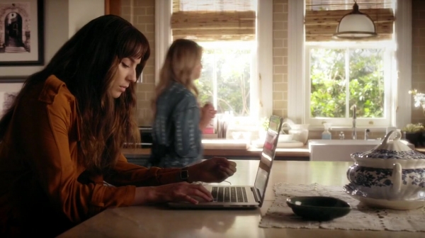 Pretty_Little_Liars_S07E03_WEB-DL_720p_DUAL_WWW_COMANDOTORRENTS_COM_1137.jpg