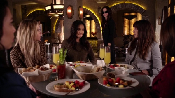 Pretty_Little_Liars_S07E04_WEB-DL_720p_DUAL_WWW_COMANDOTORRENTS_COM_1862.jpg