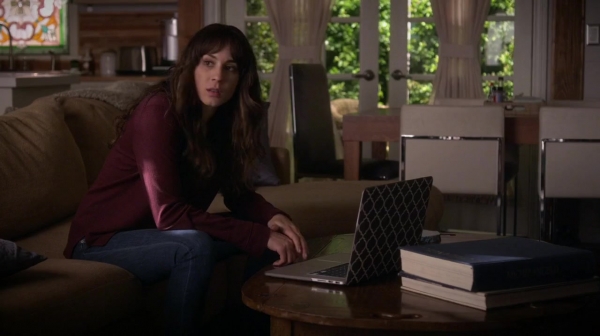 Pretty_Little_Liars_S07E09_WEB-DL_720p_DUAL_WWW_COMANDOTORRENTS_COM_0213.jpg