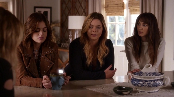 Pretty_Little_Liars_S07E10_WEB-DL_720p_DUAL_WWW_COMANDOTORRENTS_COM_1597.jpg