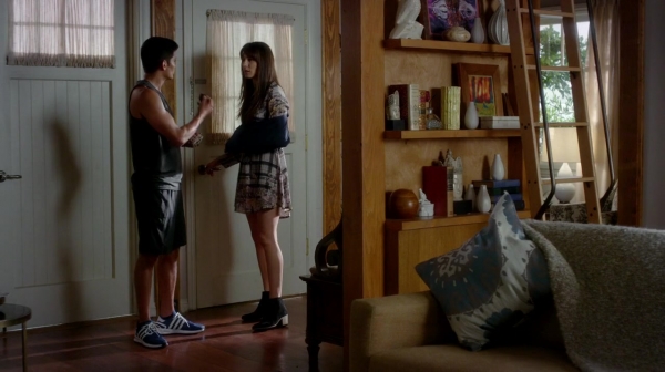 Pretty_Little_Liars_S07E12_WEB-DL_720p_DUAL_WWW_COMANDOTORRENTS_COM_0592.jpg