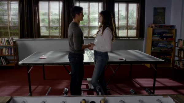 Pretty_Little_Liars_S07E13_WEB-DL_720p_DUAL_WWW_COMANDOTORRENTS_COM_1134.jpg