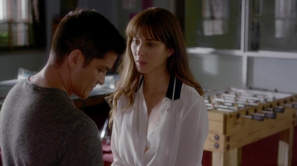 Pretty_Little_Liars_S07E13_WEB-DL_720p_DUAL_WWW_COMANDOTORRENTS_COM_1559.jpg